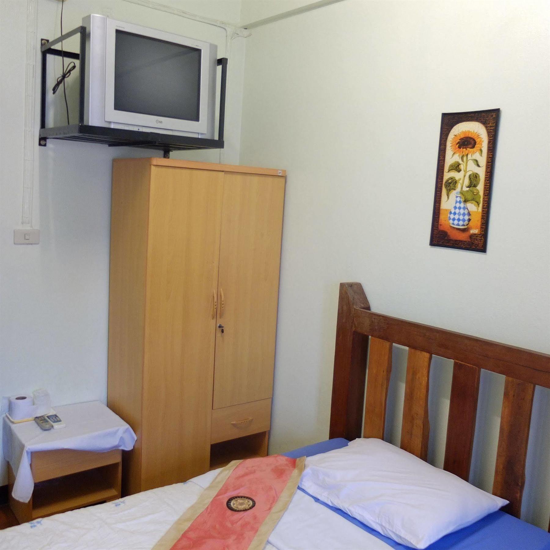 Nonni Guesthouse Чіангмай Екстер'єр фото